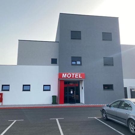 Belamionix Motel Bosanski Samac Exterior foto